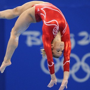 在线体育博彩-梅西耀世之夜，当无解红军遇上神一般的10号，梅西耀世之夜，当无解红军遇上神一般的10号