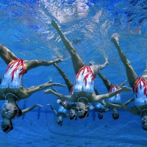 在线体育博彩-电竞与体育的60分钟极限熔炉，字母哥、梅西与RNG的巅峰混战，电竞与体育的60分钟极限熔炉，字母哥、梅西对决RNG